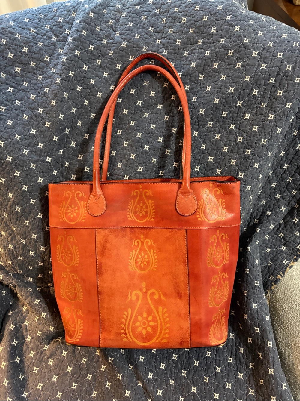 Chicos Leather Tote Bag in Burnt Orange